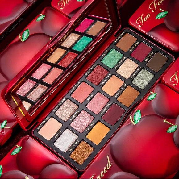 too faced appley in love eyeshadow palette - Picture 3 of 8